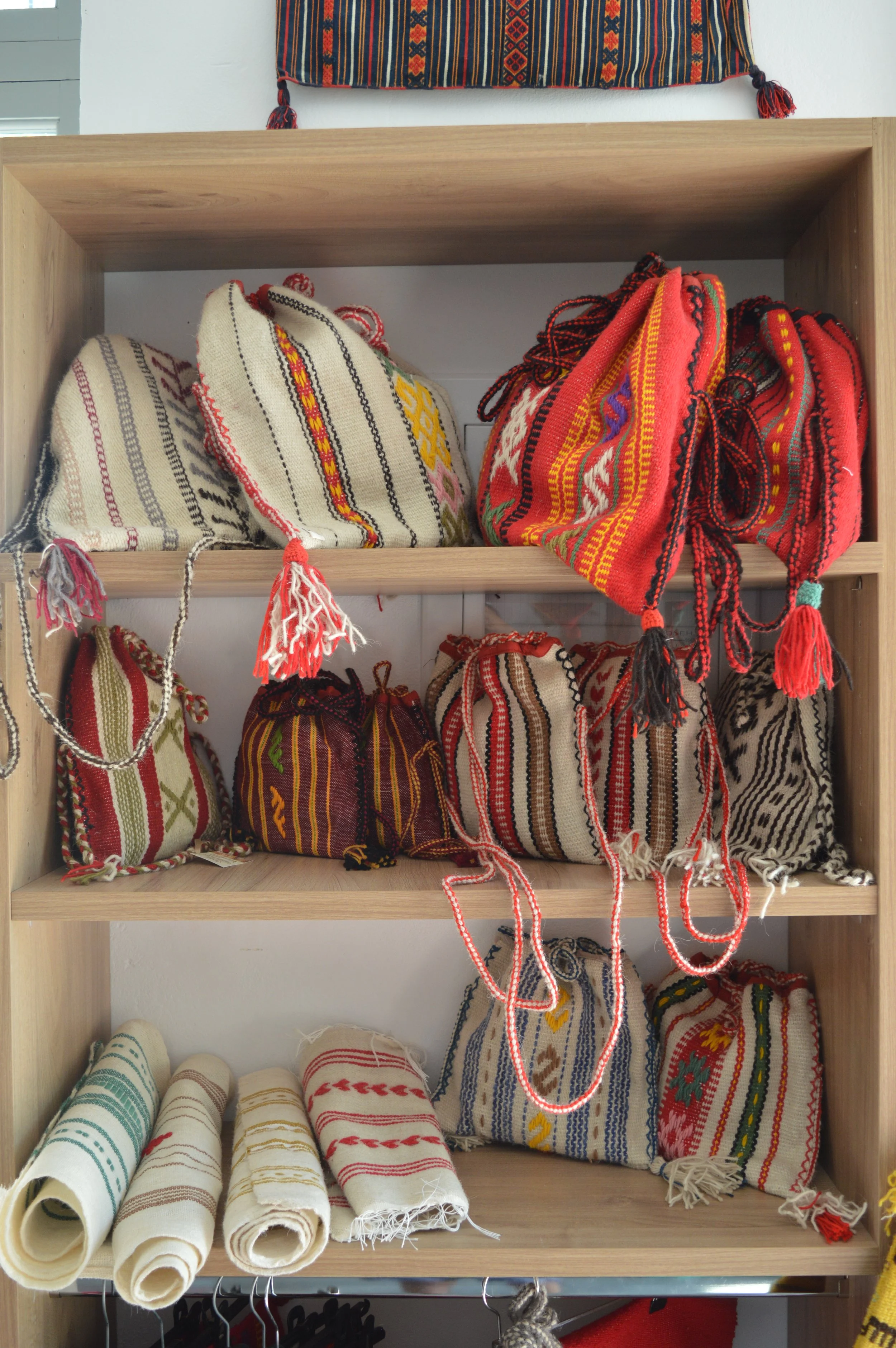 Kritsa-&-Kroustas-Village-Loom-Workshop-&-Agios-Nikolaos-Experience (16).JPG