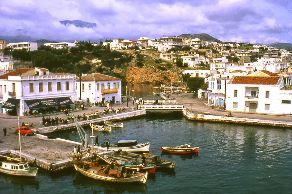 Crete Ag. Nikolaos April 1971.jpg