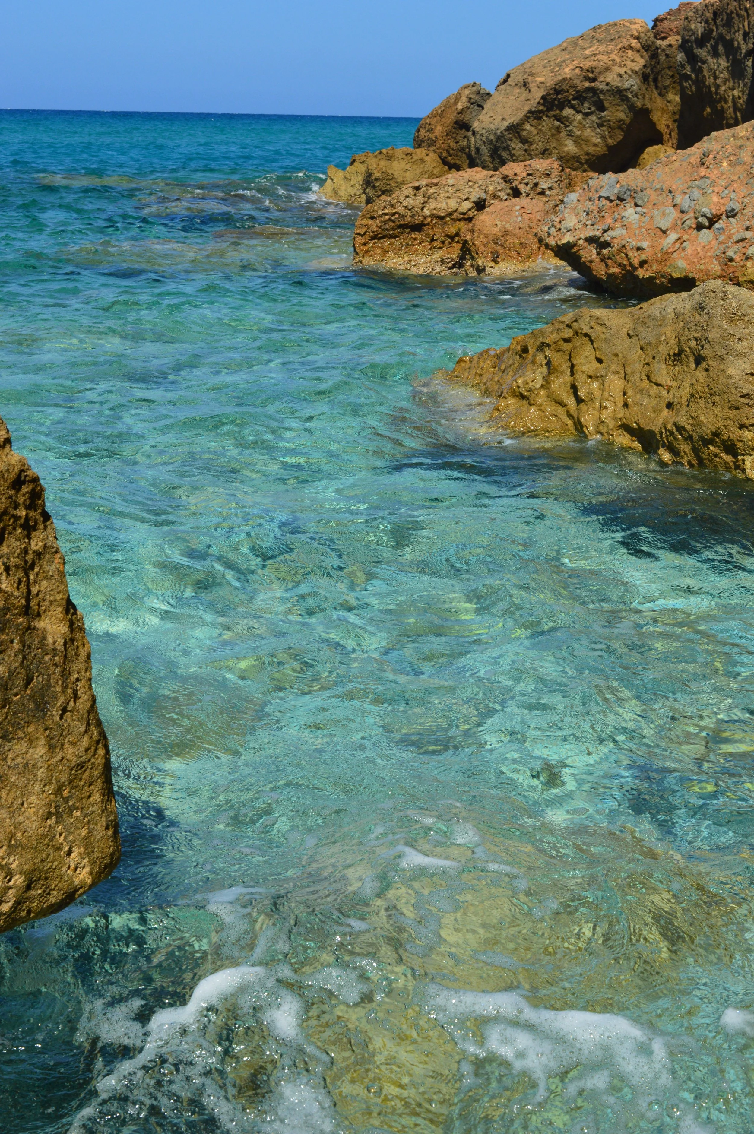 Patsavra-beach-vlychadia-area-crete-remote-beach-crystal-water (20).JPG