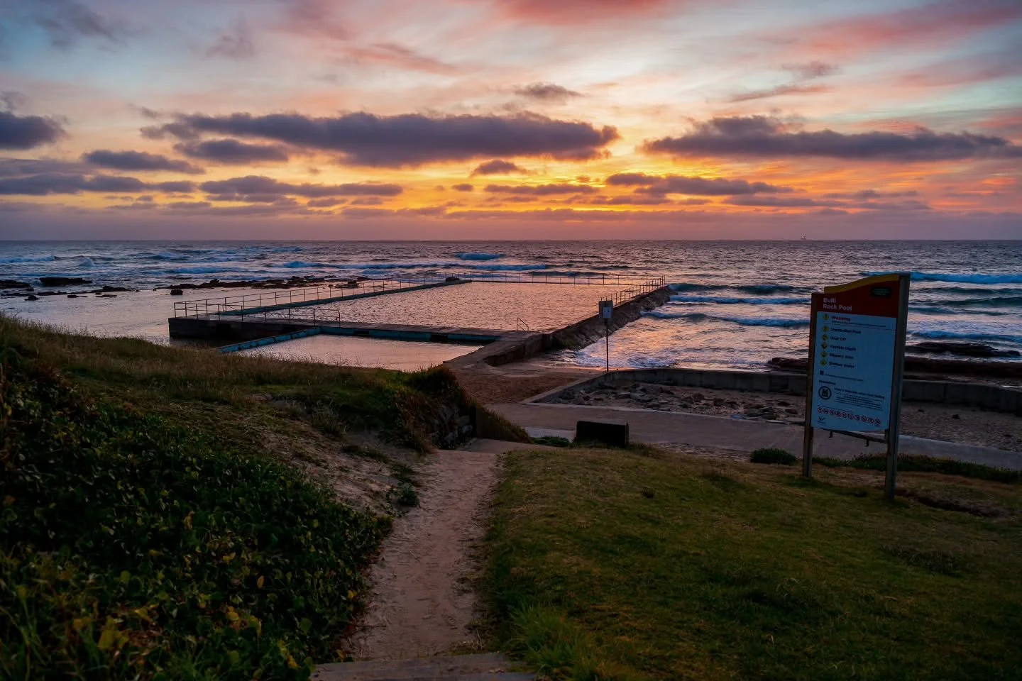 Couple of snaps from Bulli this morning. Maybe my 3rd time shooting here, I seem to struggle to find my mojo at bulli and always feel like I'm just repeating shots I've done before, which is weird cause as I say I've only been twice before. May have 