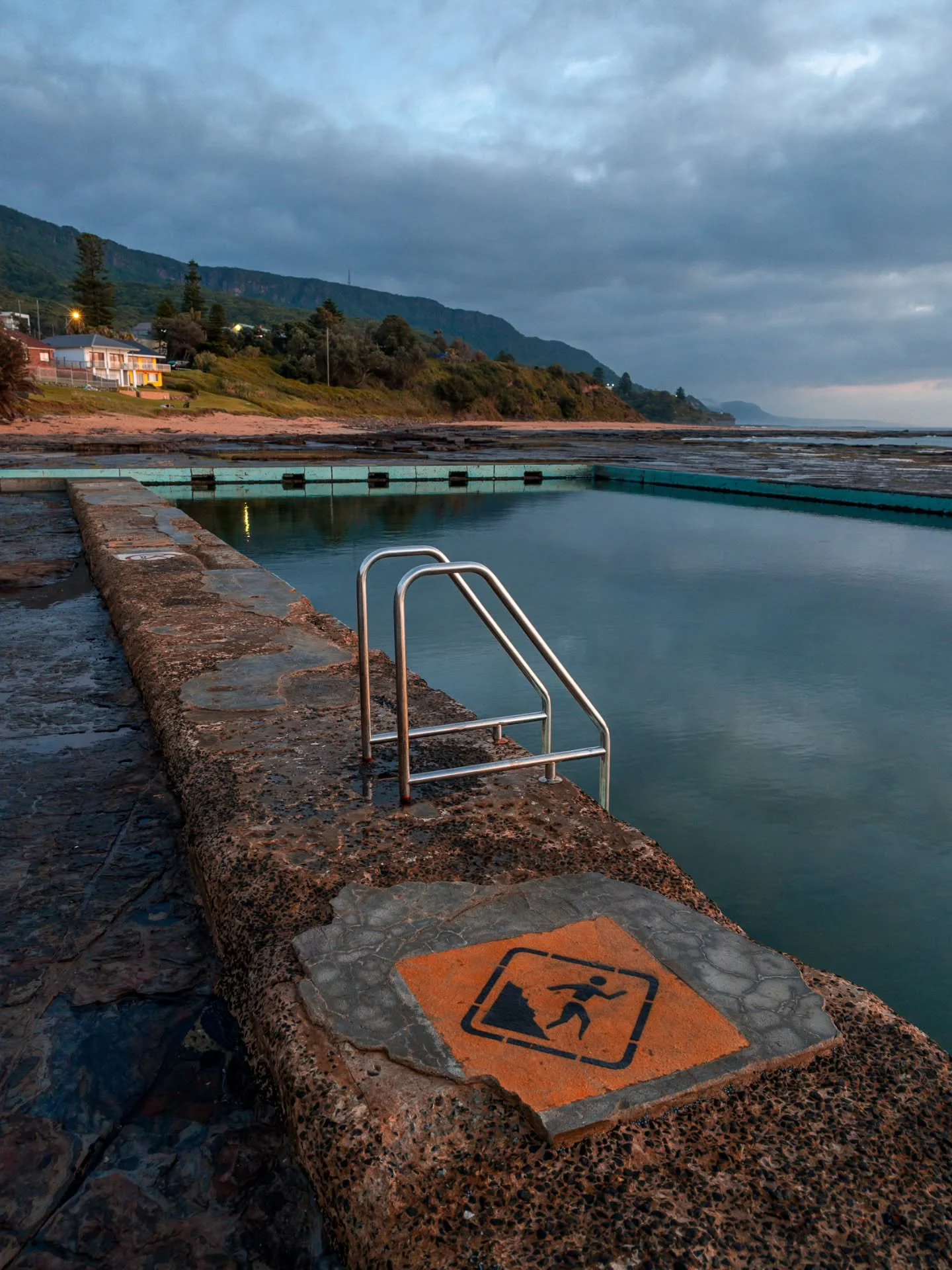 The monthly newsletter will be going out in the morning, if you haven't been receiving them you're missing out on seeing the majority of my images. I write a short blog and release a gallery of unshared images from each shoot I do for the month. Only