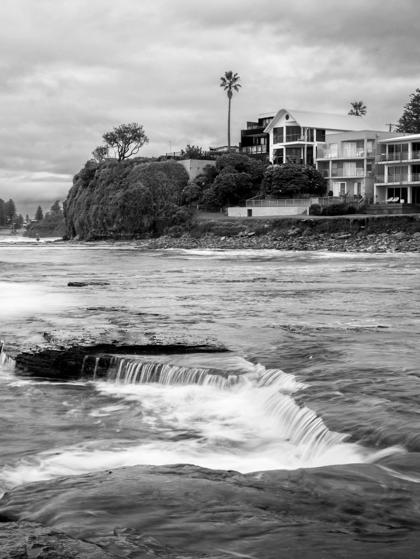 A sample from Coledale when I re-visited during a high tide. All of these were taken within around 10m of each other, just facing different directions. I do enjoy a place that offers varying options for images. 

Wanna see the rest of the images from