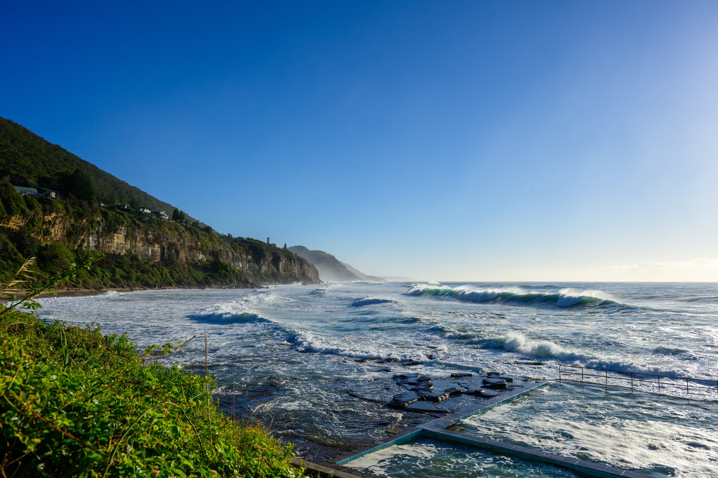 Coalcliff Swell 09-10-26-35.jpg