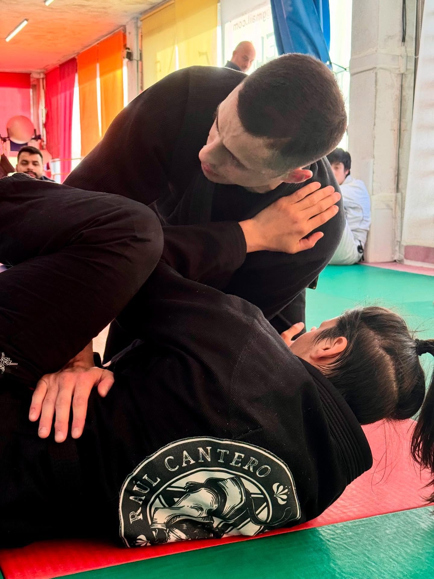 Outside passing week. 🥋

#bjj #judo #jiujitsu #brazilianjiujitsu #wrestling #nogi #bjjenespa&ntilde;ol #jiujitsuenespa&ntilde;ol #jiujitsulifestyle #ibjjf #bjjmotivation #artesuave #bjjgirls #outsidepass