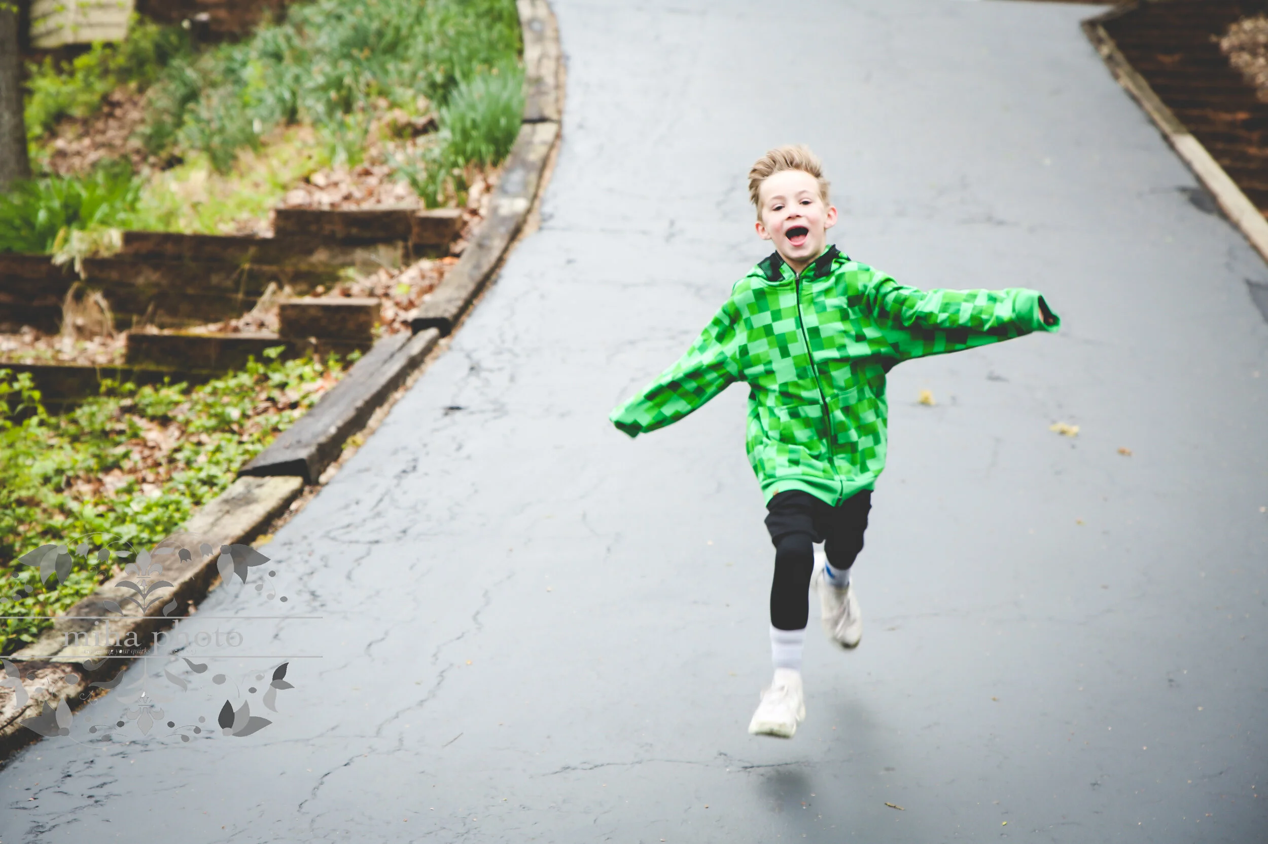 Distanced Driveway Birthday!     |     Franklin 4.17.20