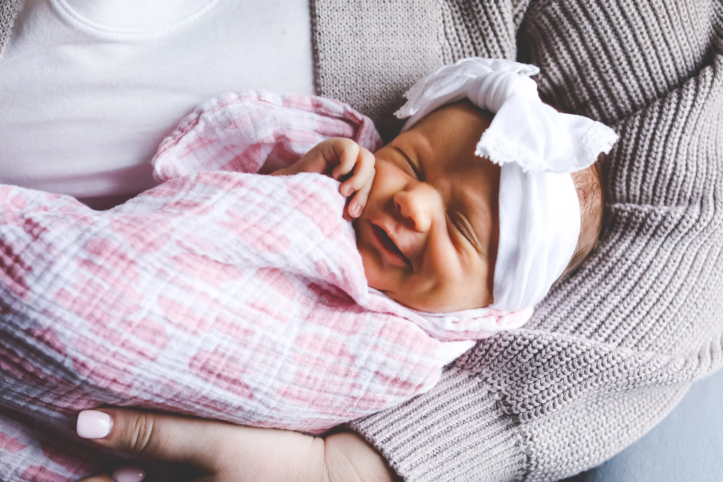 mihaphoto.com Newborn Houk-2.jpg