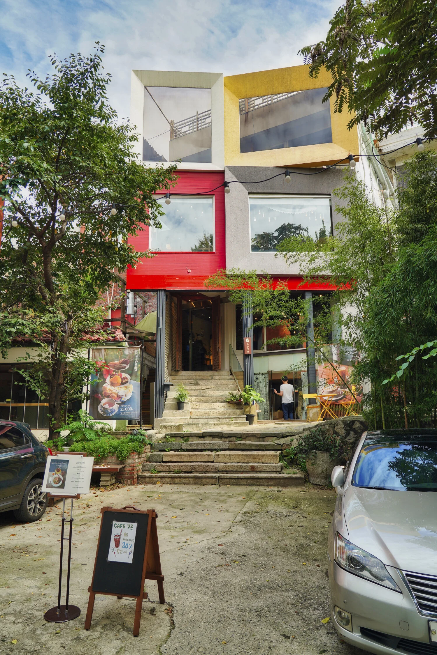 And modern buildings fill this neighborhood