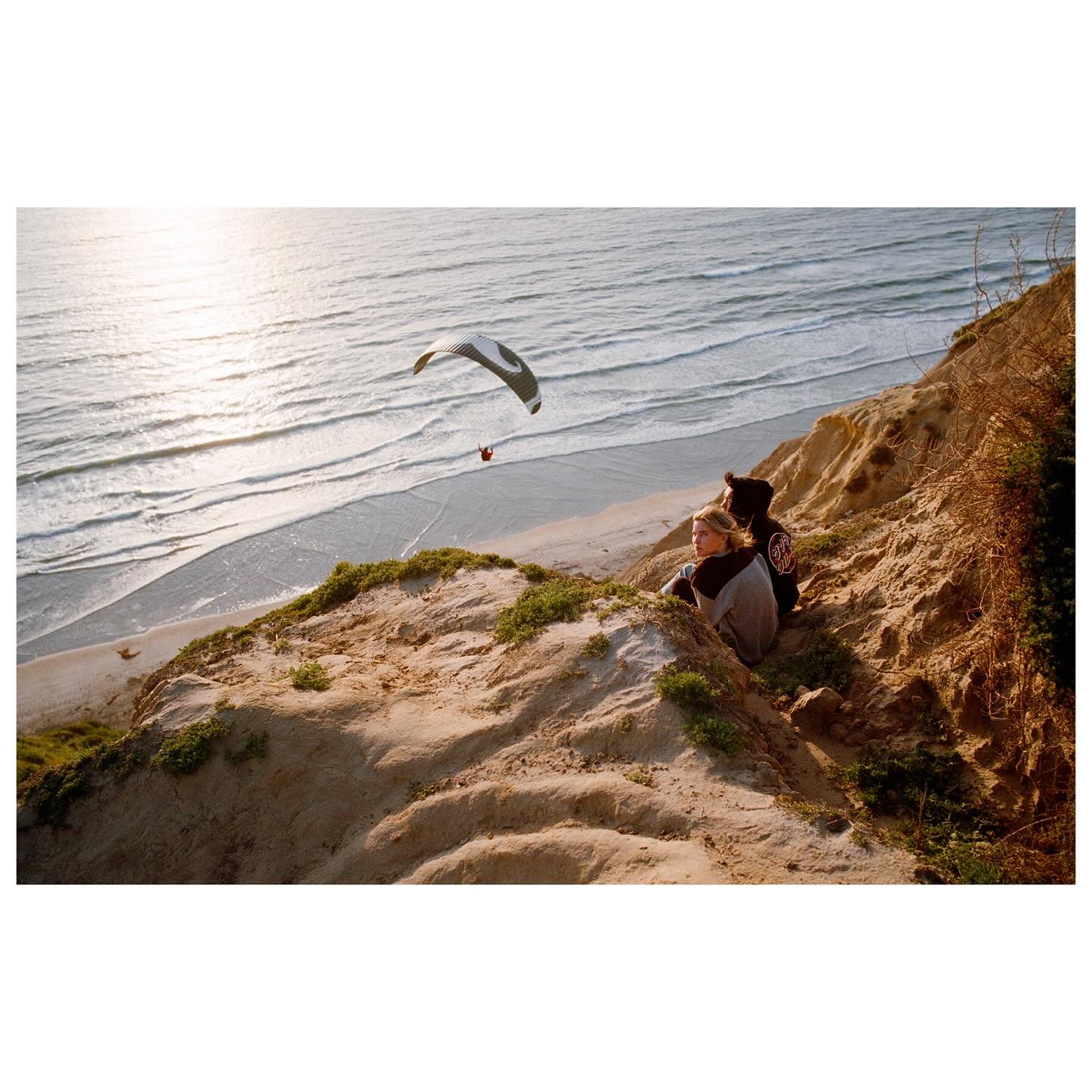 spring love is in the air. 

Images from the previous short video post. Volume 1, of a 3 part story, inspired from various types of love.

🎞 // Kodak Gold 200
📷 // Leica MP