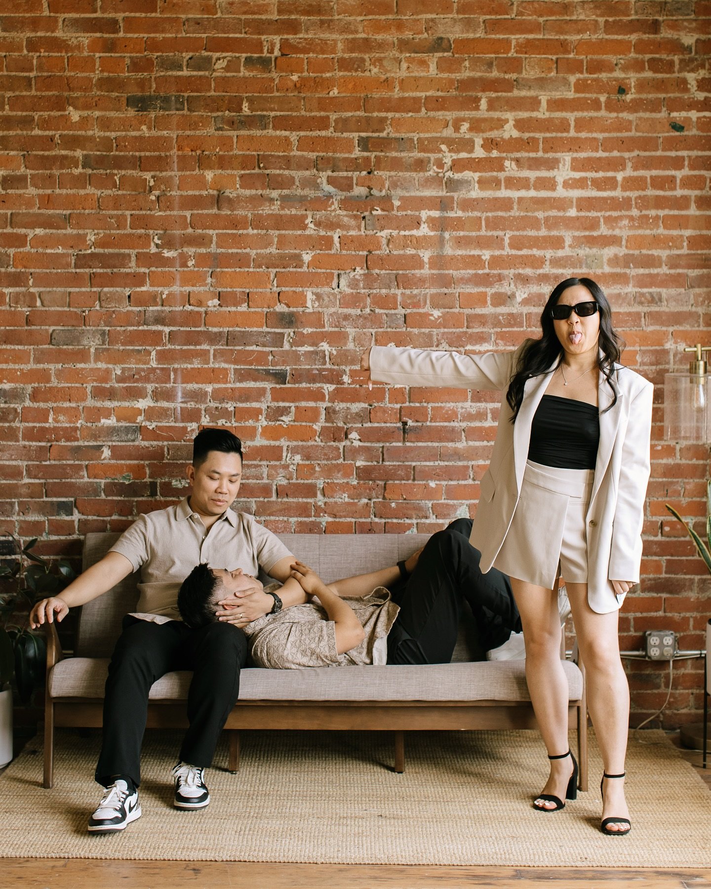 Is Danny actually the third wheel of Photo Box or is it really Alexis? It&rsquo;s a heated debate. You know what isn&rsquo;t debatable? That we have fun at Photo Box and we also bring the fun to your events. 😎

Also, @vikkichangphoto went off with o