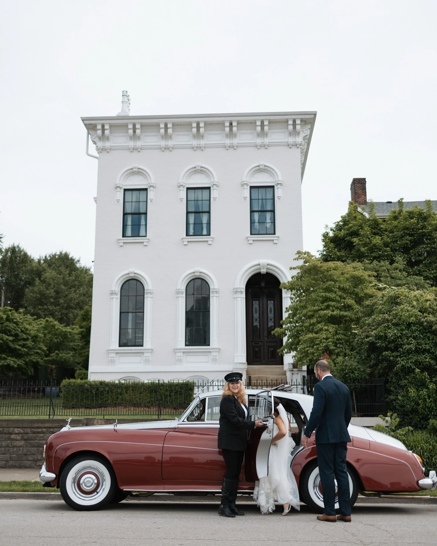 You want the best possible photos from your wedding? Here&rsquo;s a little secret.

Trust ALL of your vendors. You chose them for a reason. We are all on the same team. What team you ask? YOURS. We&rsquo;re team wedding couple. Get out of your own he