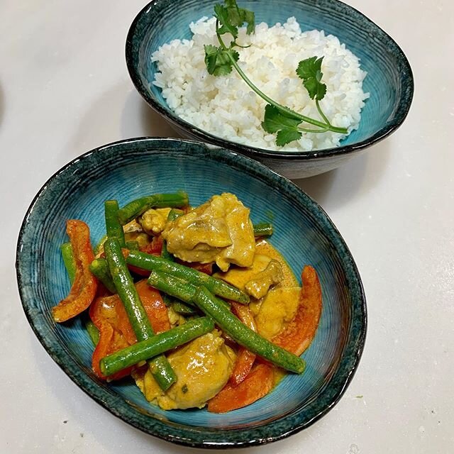 Yellow chicken curry - a Thai inspired mild curry which is great for the whole family. Bright and vibrant in coulour and taste. On next weeks menu for my Bayside followers #nickishomekitchen #deliciousfreshhealthy #chikencurry #yellowcurry #bayside