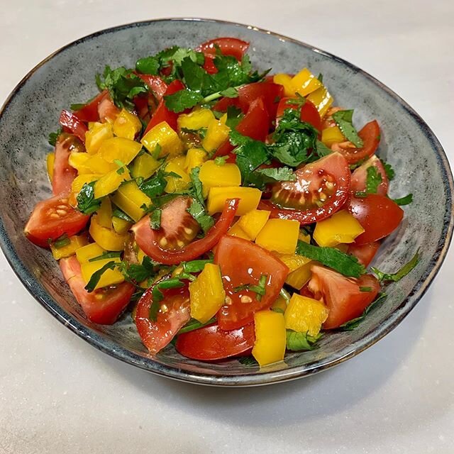Nutritionist say we should eat foods of all colors to get our vitamins and minerals. Think we hit the brief here with this tomato, capsicum and coriander salsa #nickishomekitchen #deliciousfreshhealthy #salsa #tomatosalsa #bayside #mexicansalsa