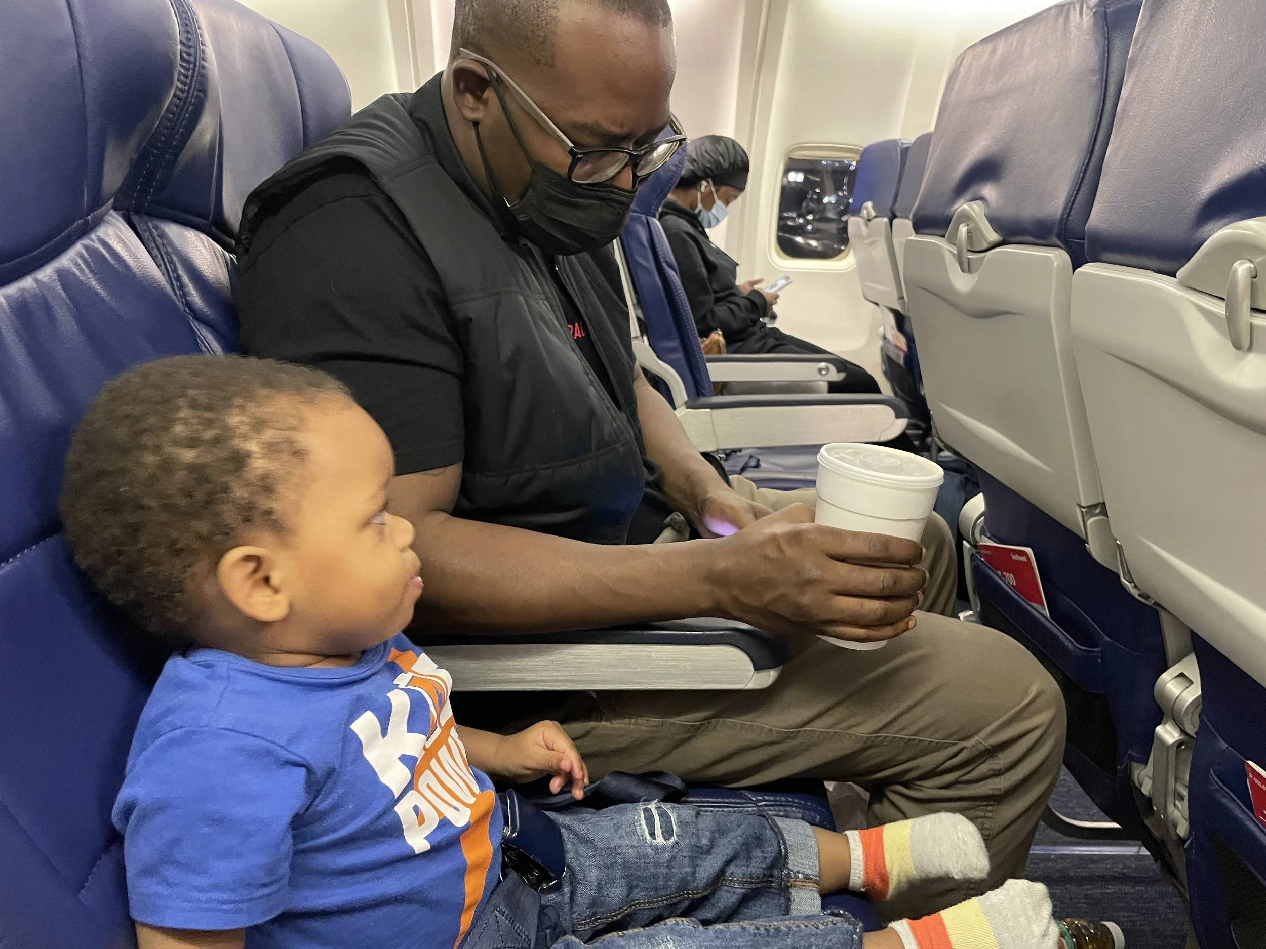10 Travel Tips for Flying with a Toddler