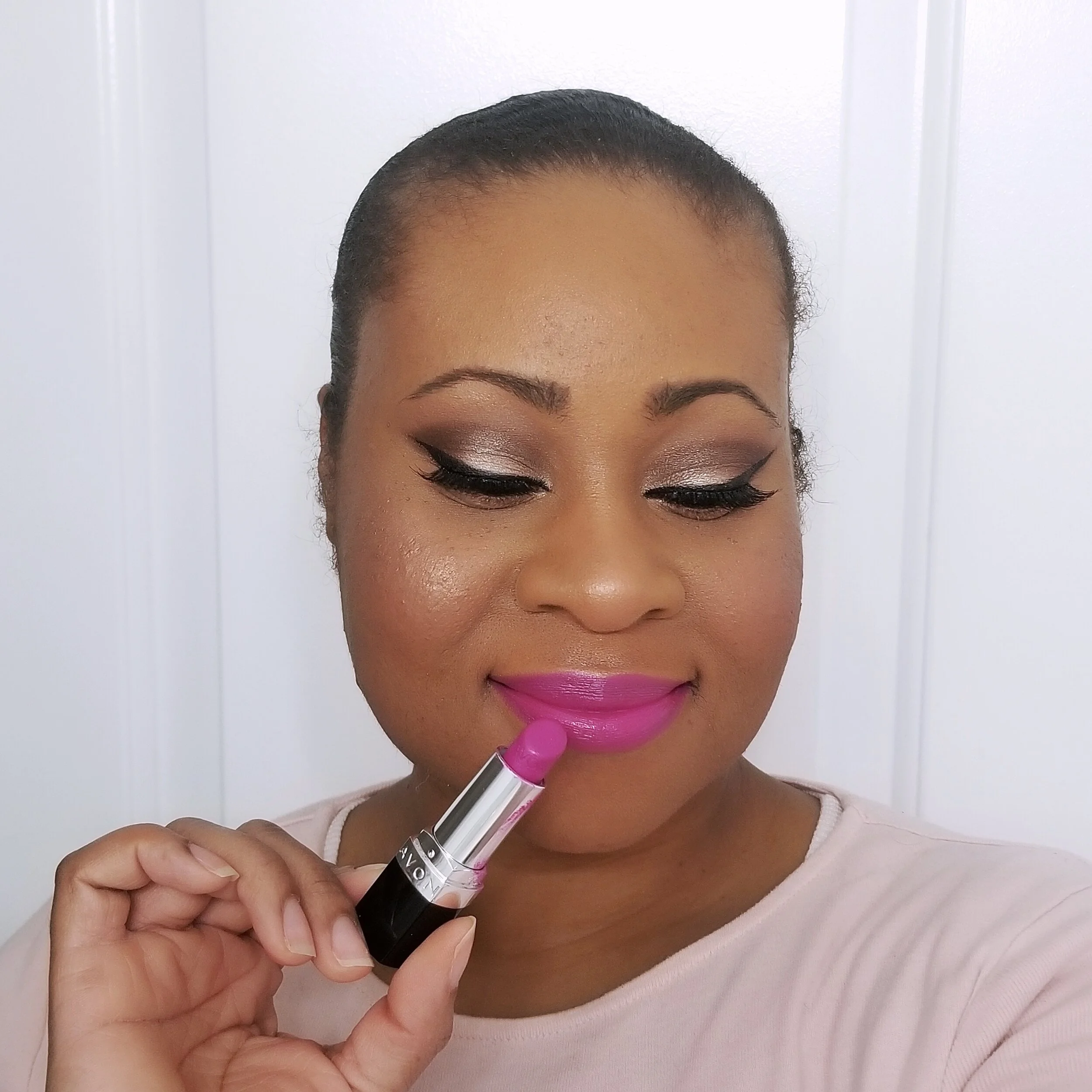 Georgiana Avon x The Face Shop Mono Pop Eyeshadow 