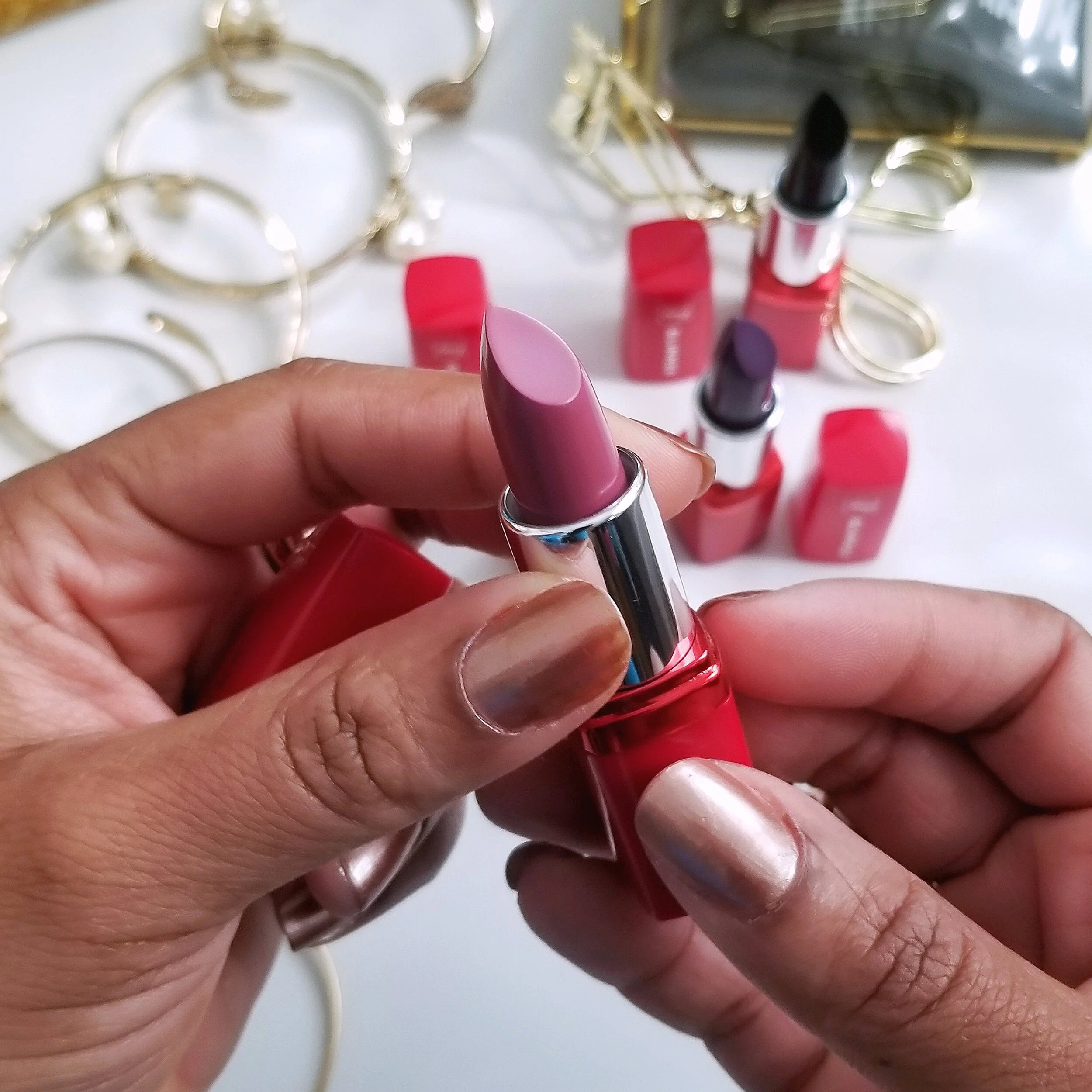 FMG Glimmer Satin Lipstick