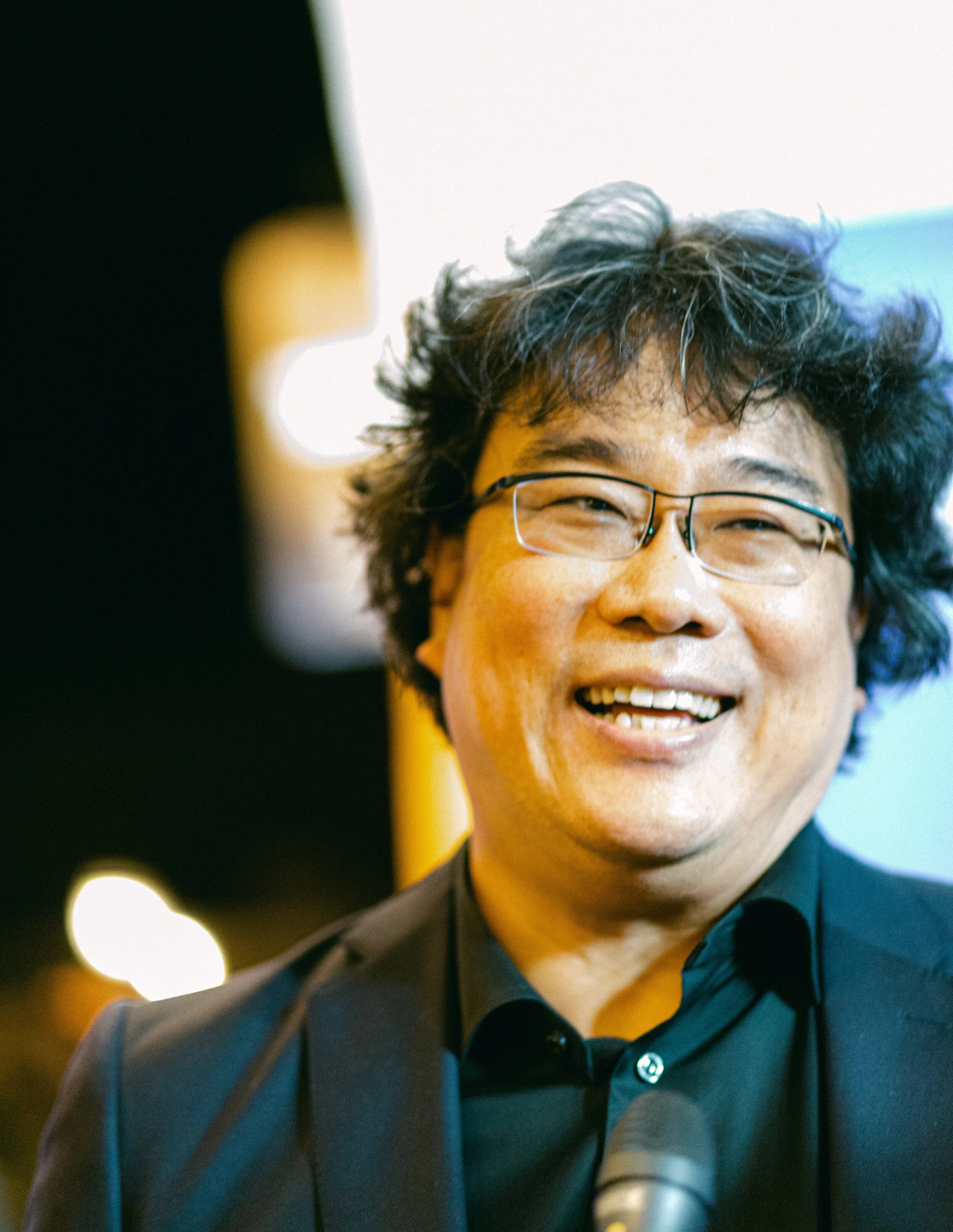 Bong - Parasite- SBIFF- EU-2.JPG