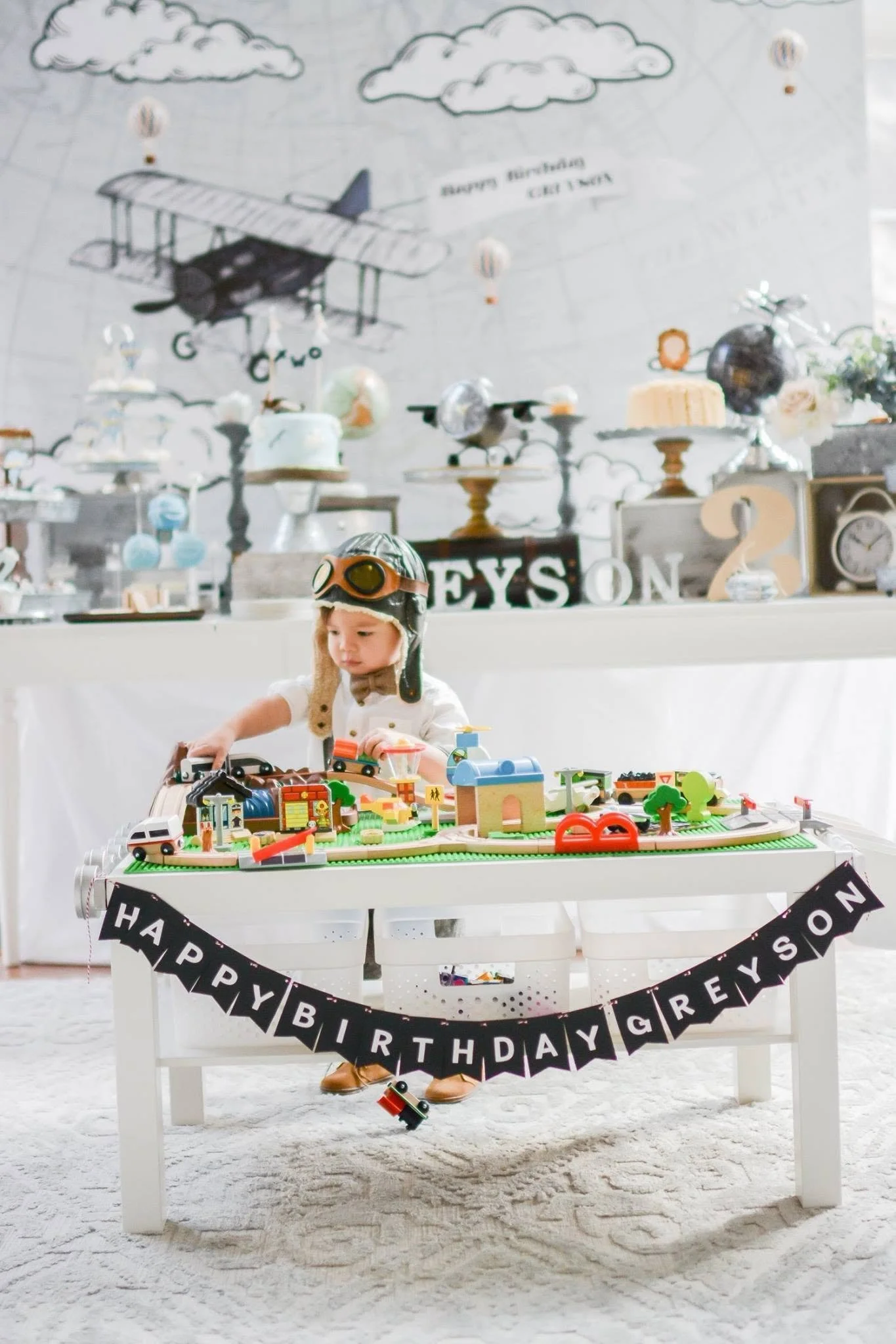Airplane Birthday (3).jpg