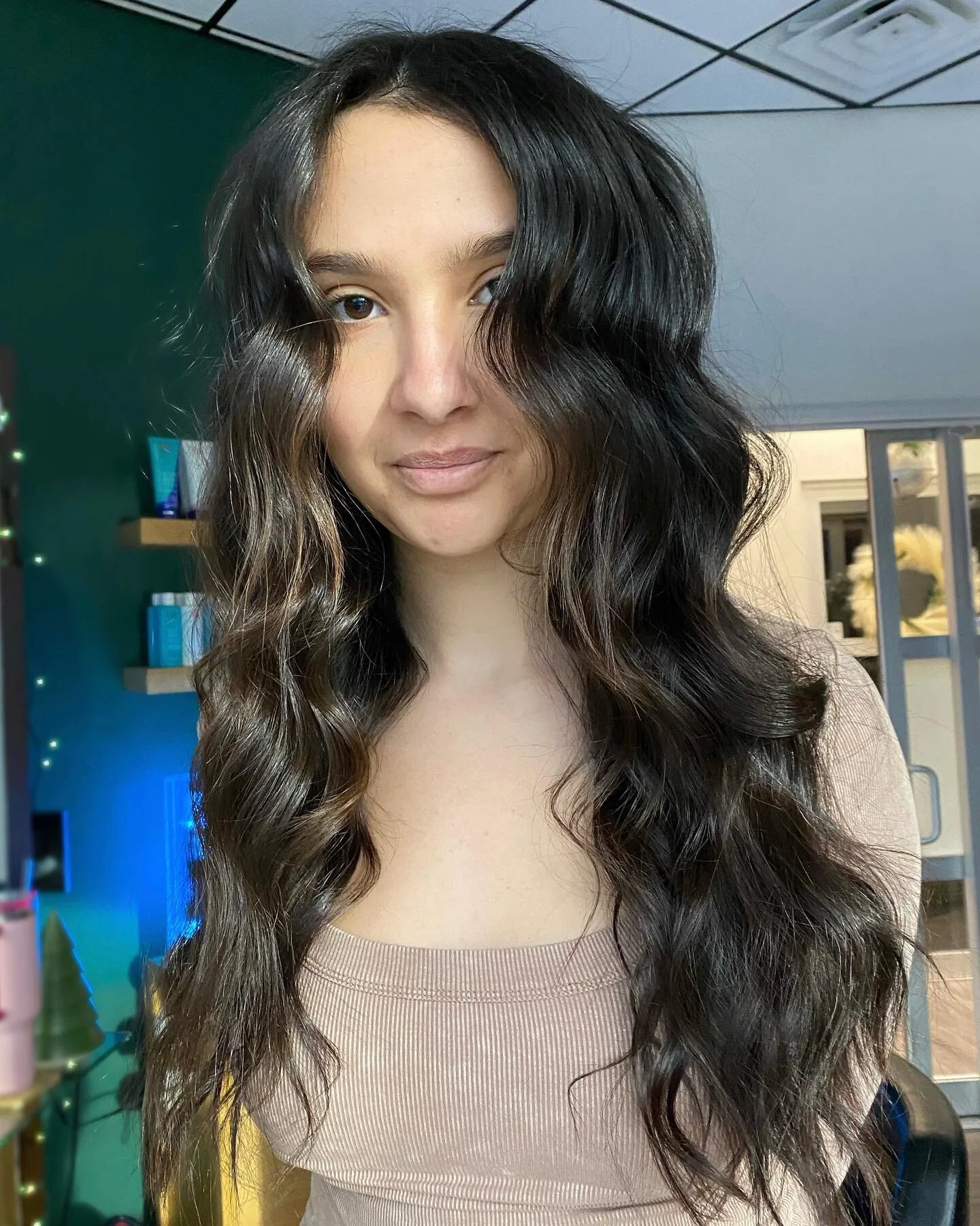 Expensive brunette 🤎✨

&bull;&bull;

Enhancing my girls natural beauty is my favorite thing to do. 🤍🫶