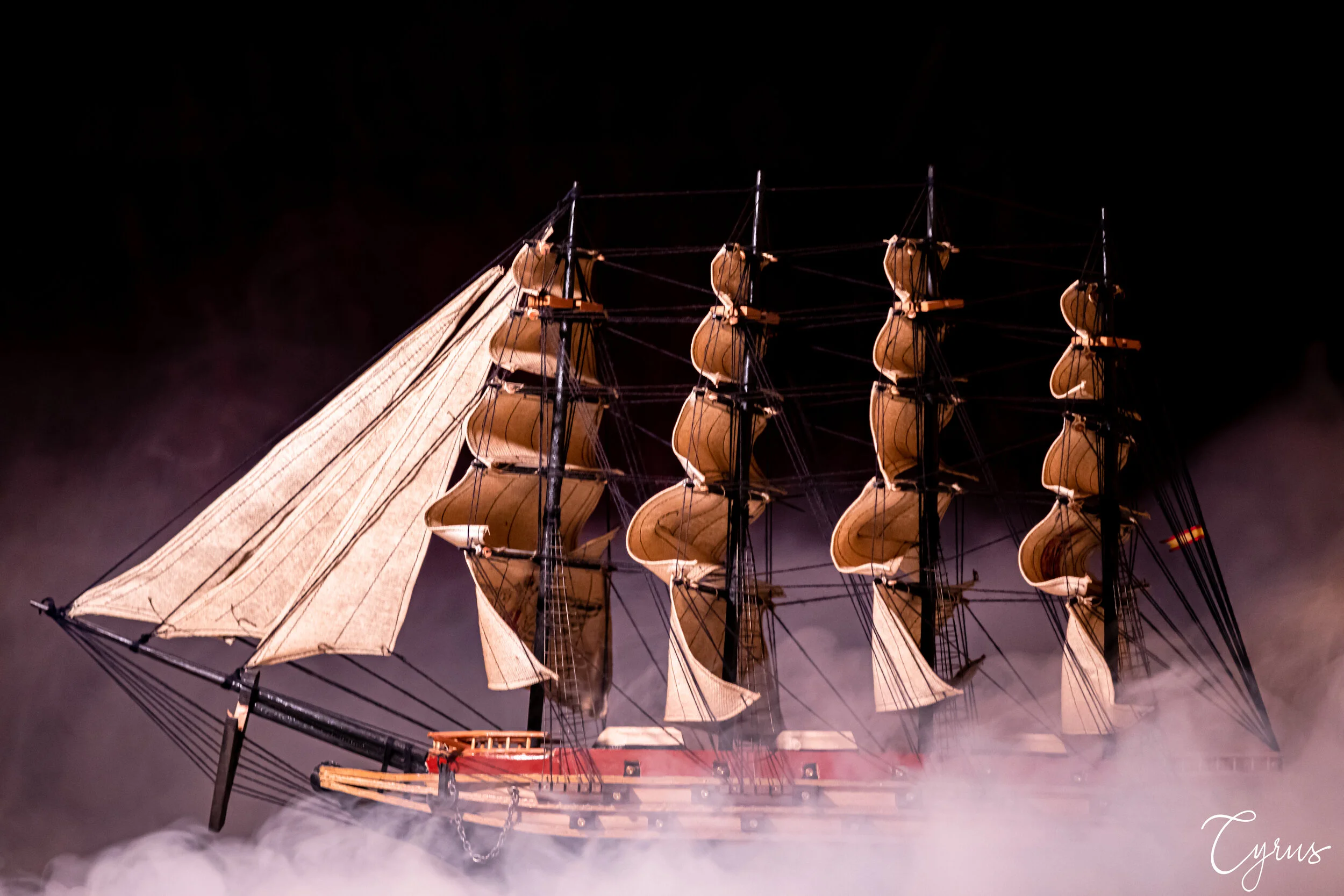 Compass Smoke 8 (1 of 1).jpeg