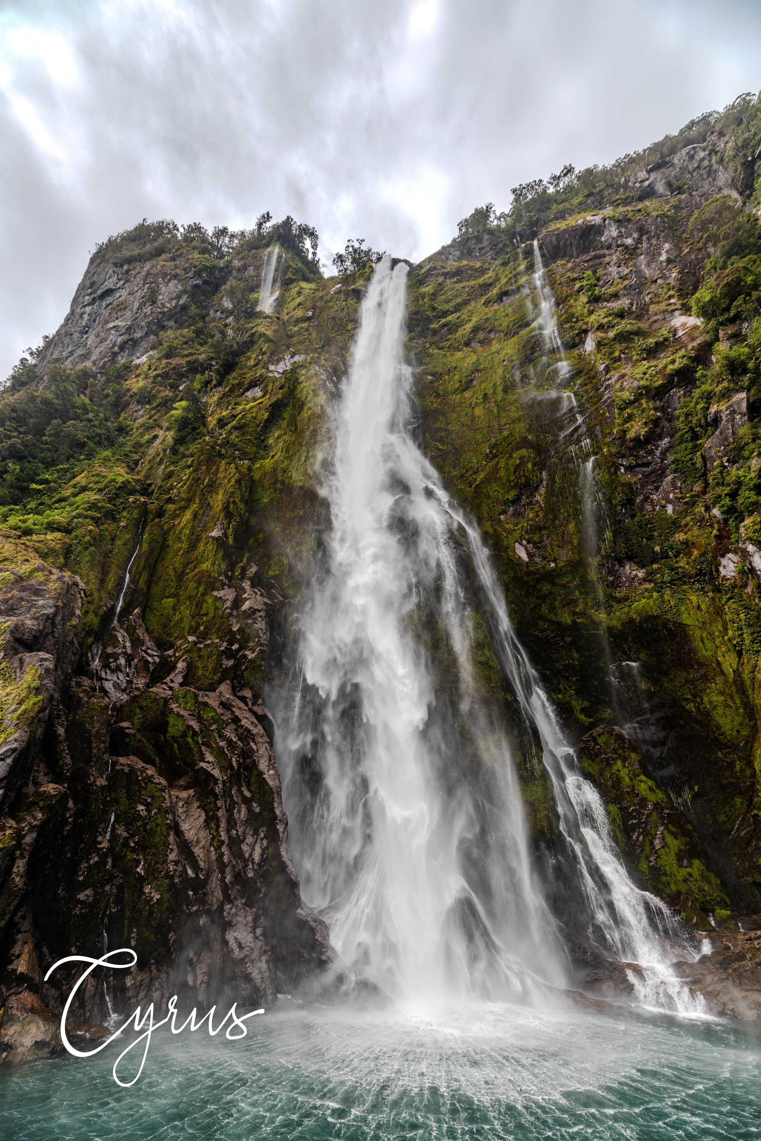 Fiordland Falls
Fiordland, New Zealand