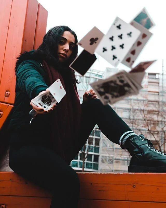 Portait photography was never my thing, but today I decided to step outside my comfort zone and try something new! A little creativity with playing cards to add depth and uniqueness to portraits.
.
.
.
.
.
.
.
#photography #picture #shot #frame #card