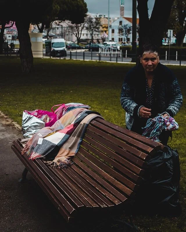 We tend to ignore tiny details in our everyday surrounding&rsquo;s, I decided to take a day just to focus on everything happening around me, and that is when I took this shot. The emotion and power I felt from the look on this woman&rsquo;s face is u
