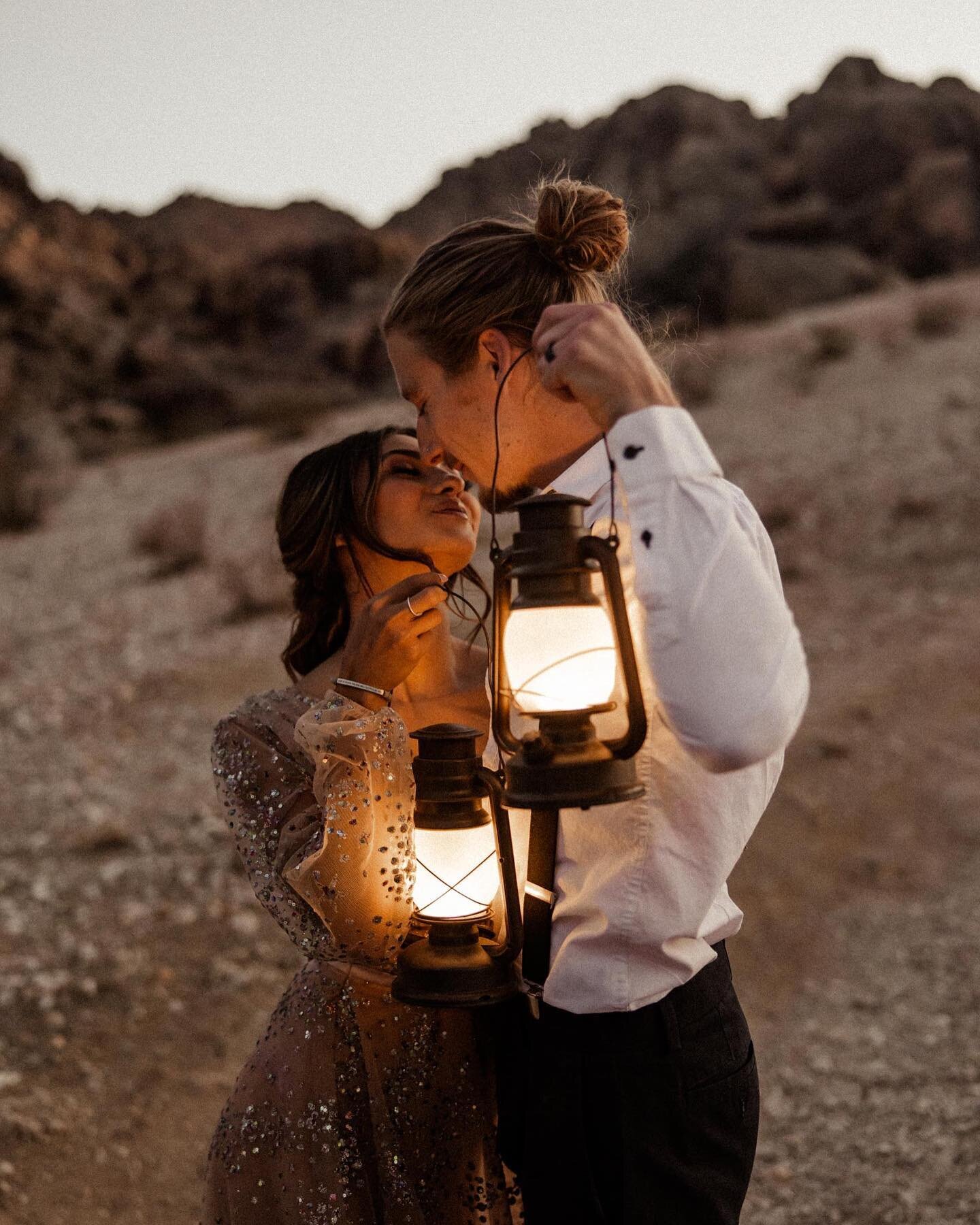 10/10 recommend lanterns for all the adventure blue hour vibes😍✨
.
Content Day Hosts: @natalieleonnigphoto + @altheagarden_photography
Models: @jacqlynsherr + @hanksherr
Gown: @graybridal
Makeup: @msraynichole
Hair: @donebydomoniquebaez
Florals: @sw