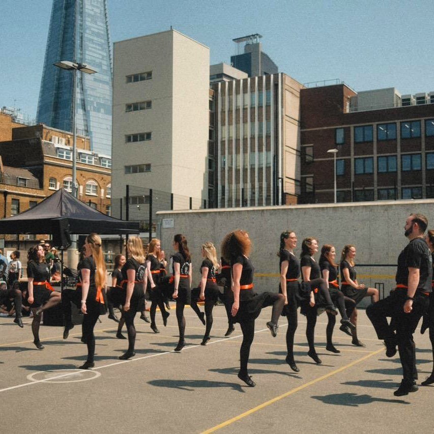 Fancy learning how to Irish dance from scratch this summer? ☀️👯

We have 8 places left in our &lsquo;Intro to Irish Dancing for Absolute Beginners&rsquo; course in August ☘️ 

🗓️ Every Tuesday in August 
🕰️ 7.30pm-8.30pm
📍 London Waterloo 
🤗 Eve