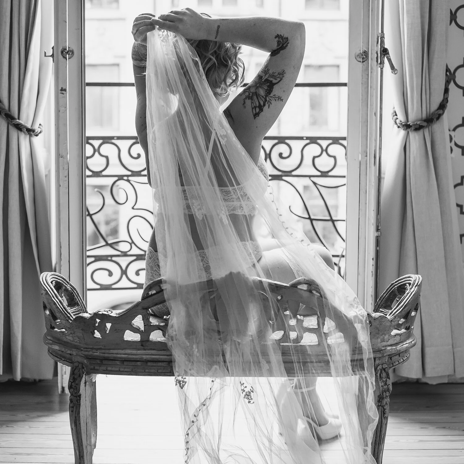 Boudoir_20200315_9402_low.jpg