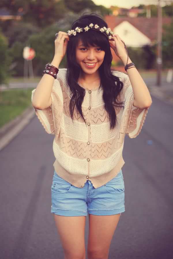 Scallop Hems, Cape Knits, Distressed Denim