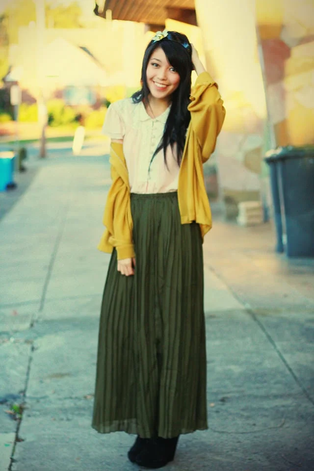 Khaki Pleats