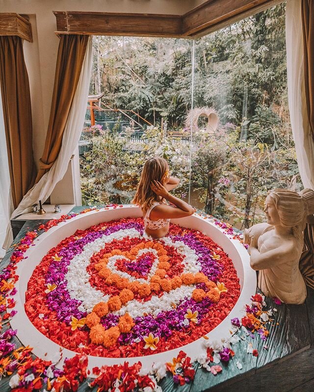 Memories from @theudaya 💕 miss this little hideaway and their stunning @kaverispa experience ✨ 📸 @tom_debono