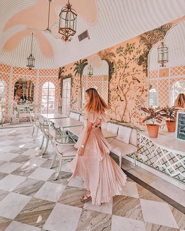 The prettiest cafe in Jaipur, I swear 🤩 this is Cafe Palladio and I was absolutely mesmerised by the interiors here! 💕

wearing @spell 📸 @tom_debono