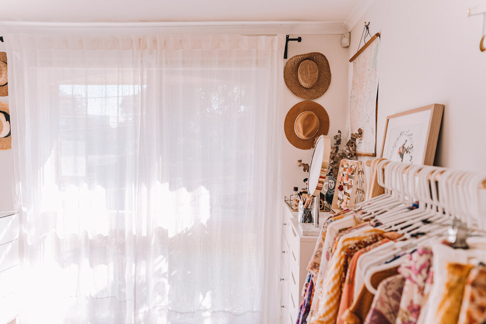 Hang Sheer Linen Curtains At Home Diy, How To Make A Temporary Curtain Rod