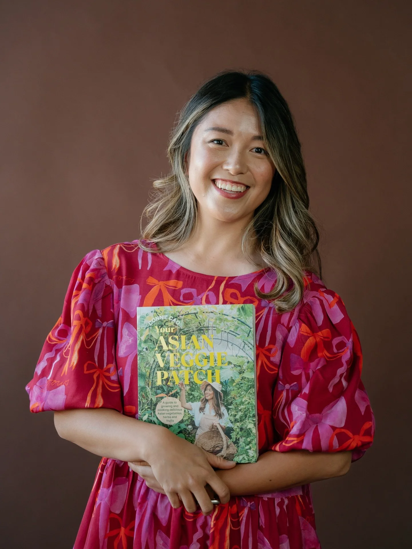 My heart warms to be part of the launch of @madein_kin, the first talent directory celebrating POC creatives across Australia, dreamed up by @paulinemorrissey 💗

Growing up Chinese Australian, I rarely saw people who looked like me on TV or in mains