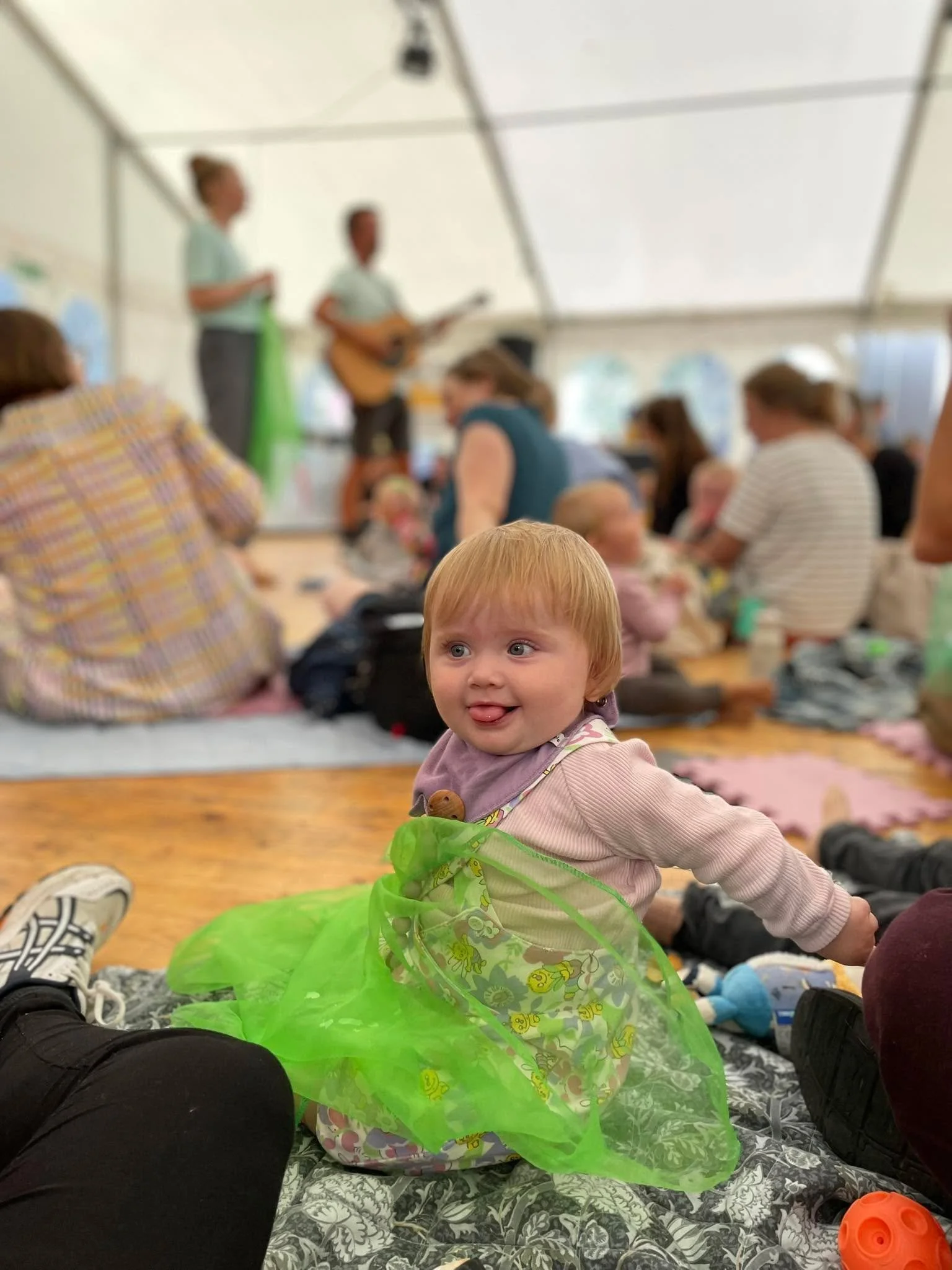 Kalder alle sm&aring;b&oslash;rnsfor&aelig;ldre i Aarhus 🙋&zwj;♀️🥳

Statsminister Mette Frederiksen, Aarhus' Borgmester Anders Winnerskjold, Finansminister Nicolai Wammen og Camilla Fabricius har rakt ud til os, fordi de gerne vil tale med en af de