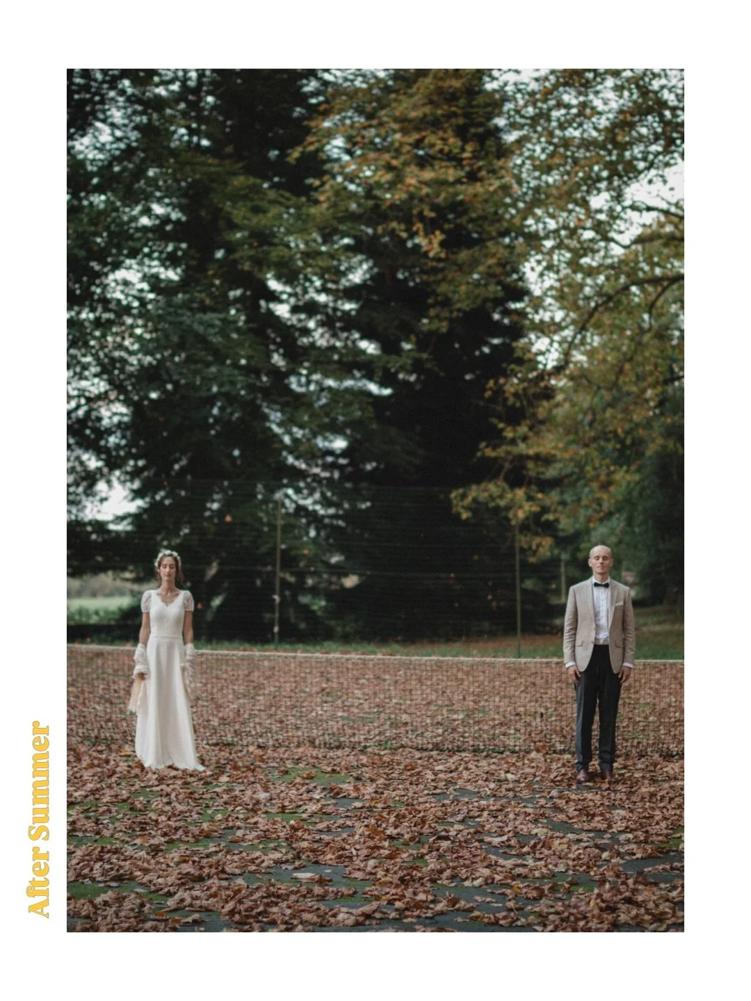 On m’a déjà dit qu’un mariage en hiver, c’était triste, c’est l’inverse.

En juin, la lumière tape fort jusqu’à 22h et tous les mariages finissent par se ressembler.
En novembre, 