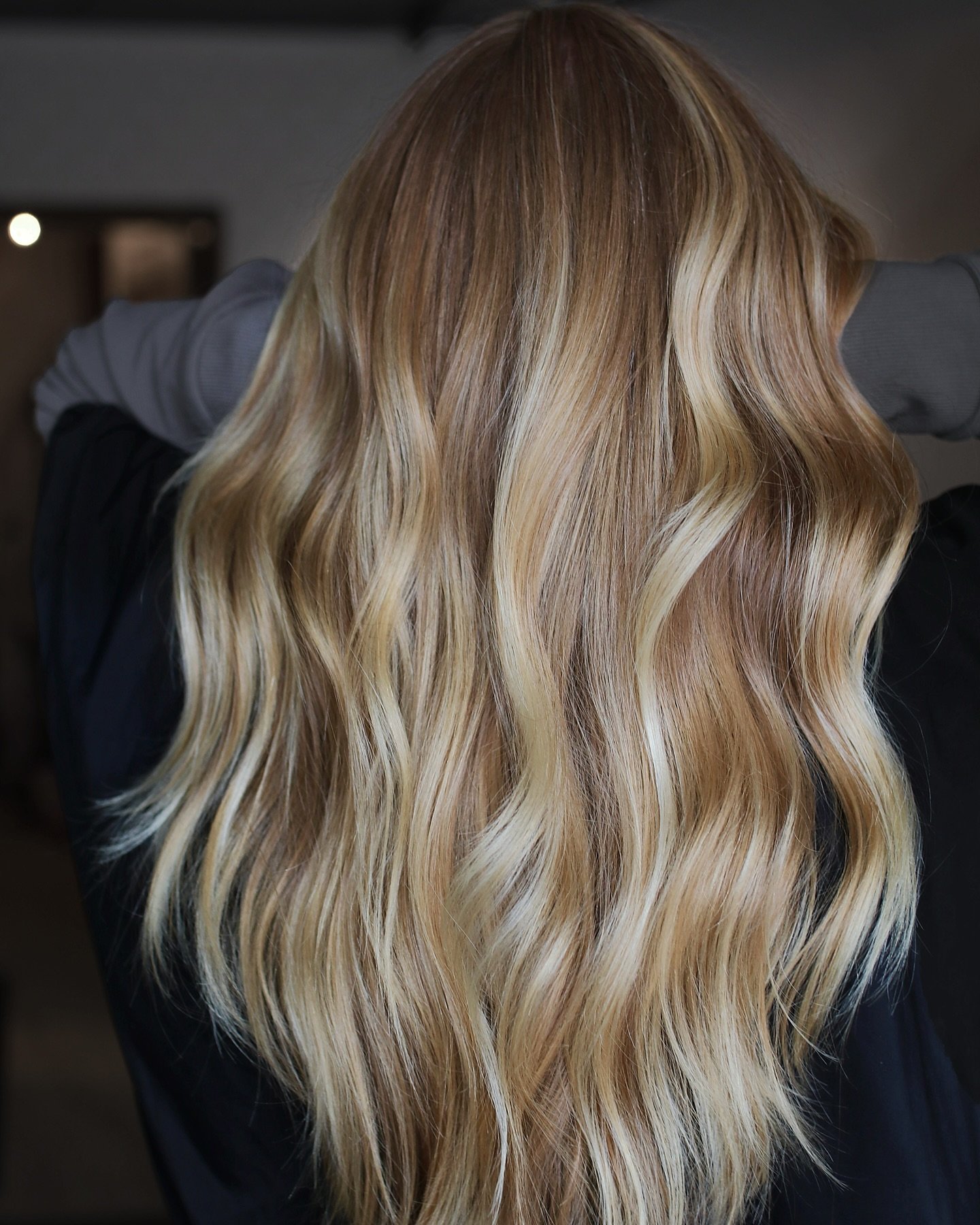 #btconeshot2025_warmbalayage 🌟🌟🌟 

#rawlift #strawberryblonde #blondemeschwarzkopf #blondeme #keune #keunehaircosmetics #warmbalayage #warmhair #mnhairstylist #hair #hairstylist #balayage #balayageartists