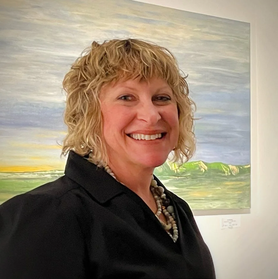 Studio 107 | Kelly Curl