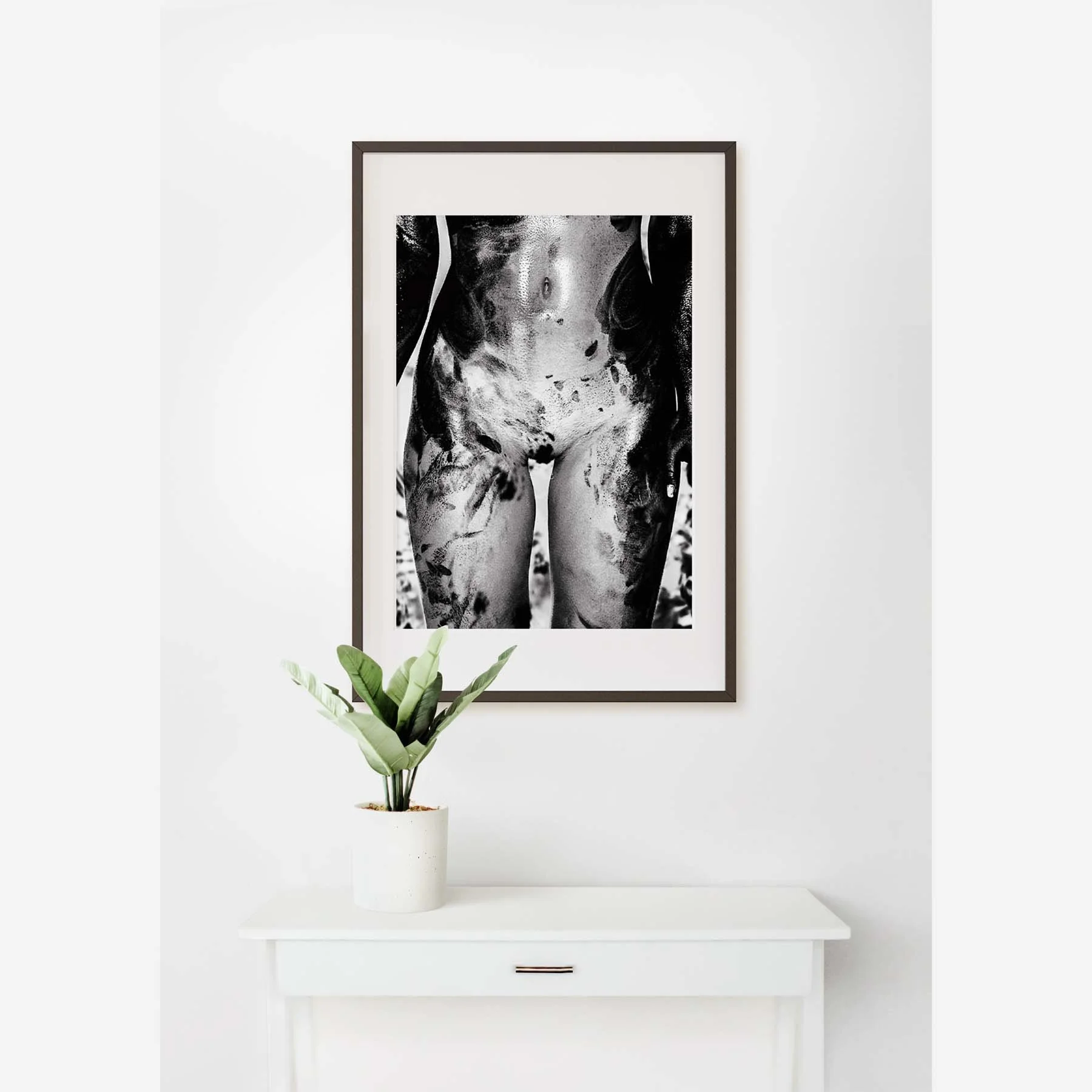 TeddyMarks_Dirrty7_1810030202cutbw_framedsmall_square-1800.jpg