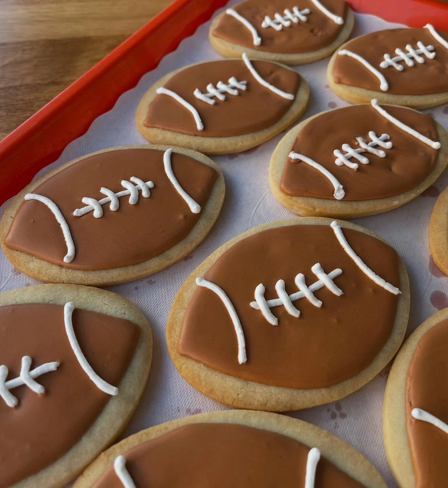 The Super Bowl is almost here 🏈
Sweeten the score with a cookie or dessert tray. Call us to order!