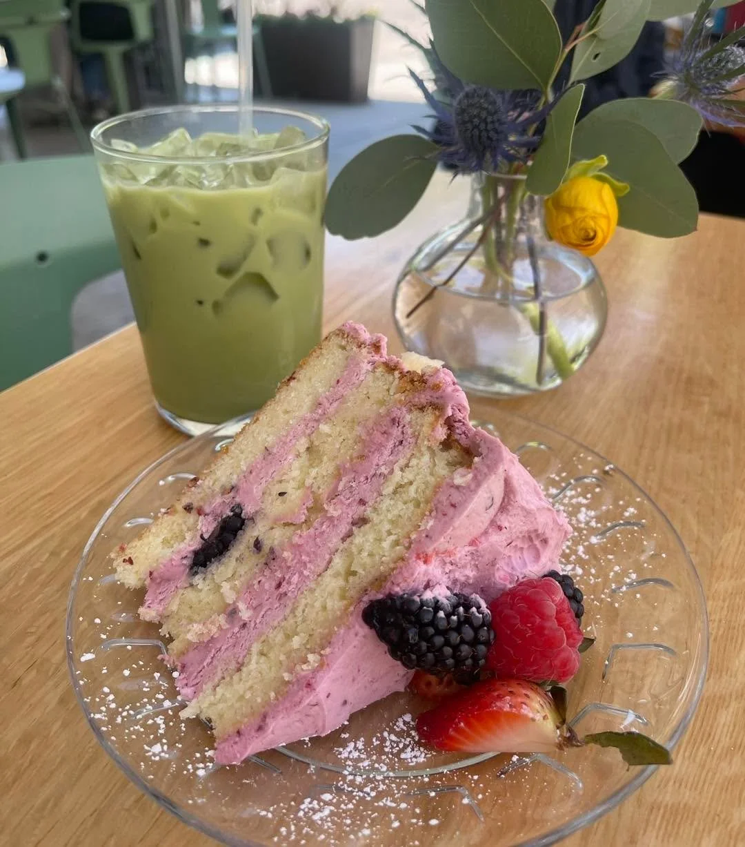 May 1st Vibes! 

Matcha + Blackberry Cake