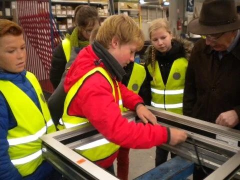 KINDEREN WARM MAKEN VOOR DE BOUWSECTOR