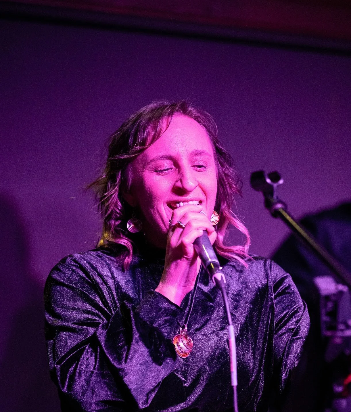 MoJoe & Flipside Summer Nights Concert Series Kickoff concert summer concert series summer in waupaca WCAB live music Indian Crossing Casino chain o lakes