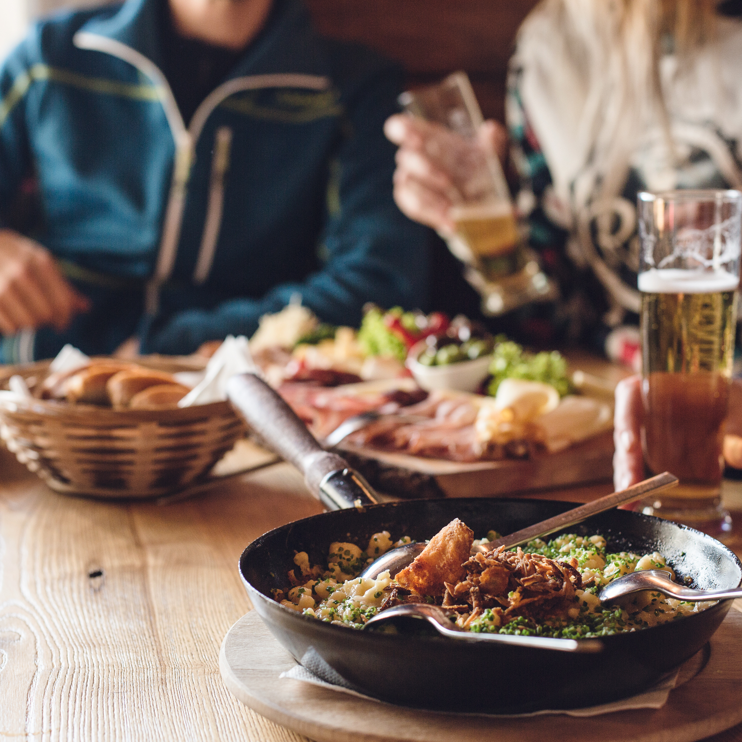 ❮ G4 ❯ LEOGANG LOCAL TASTING