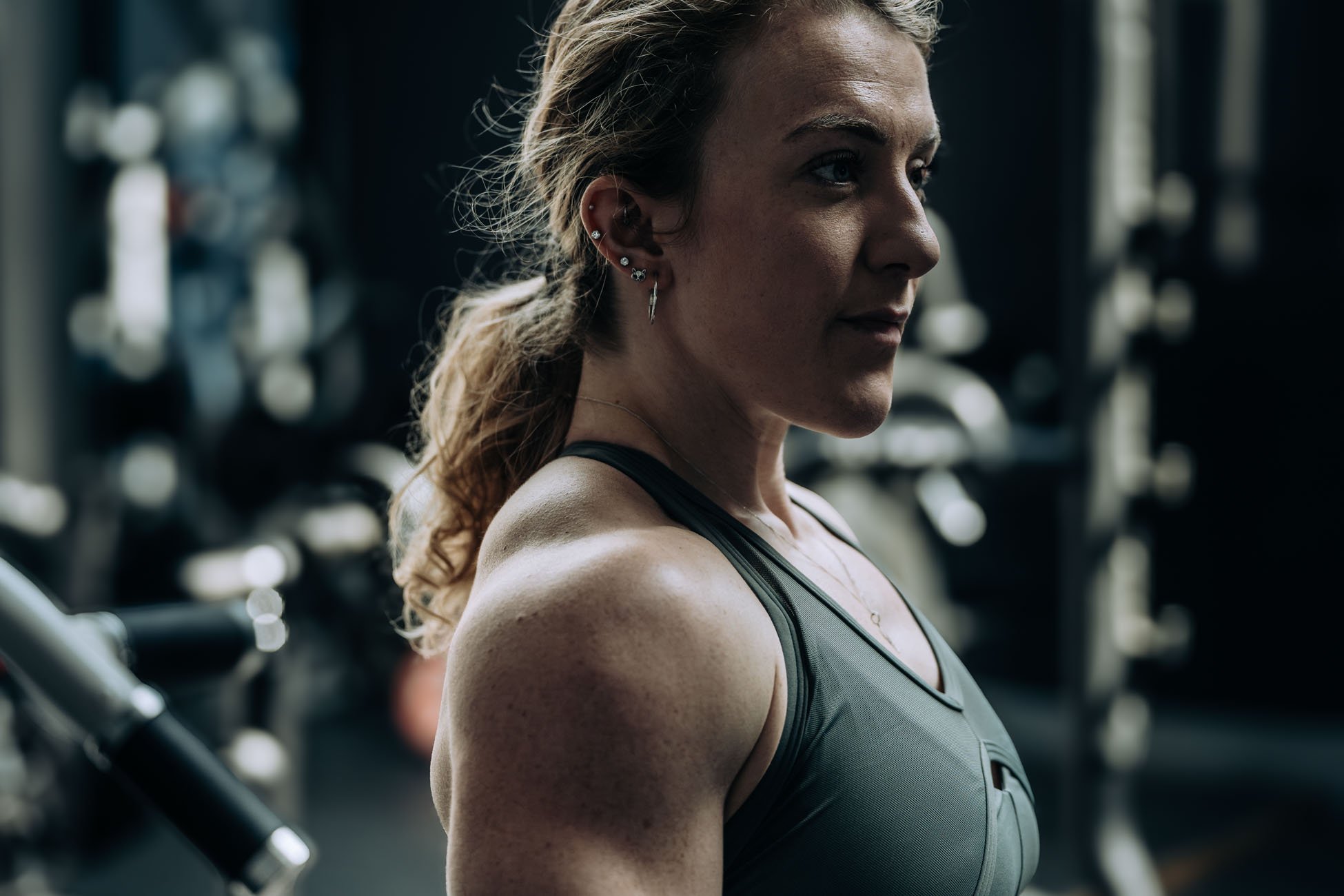 female-bodybuilder-at-the-gym.jpg