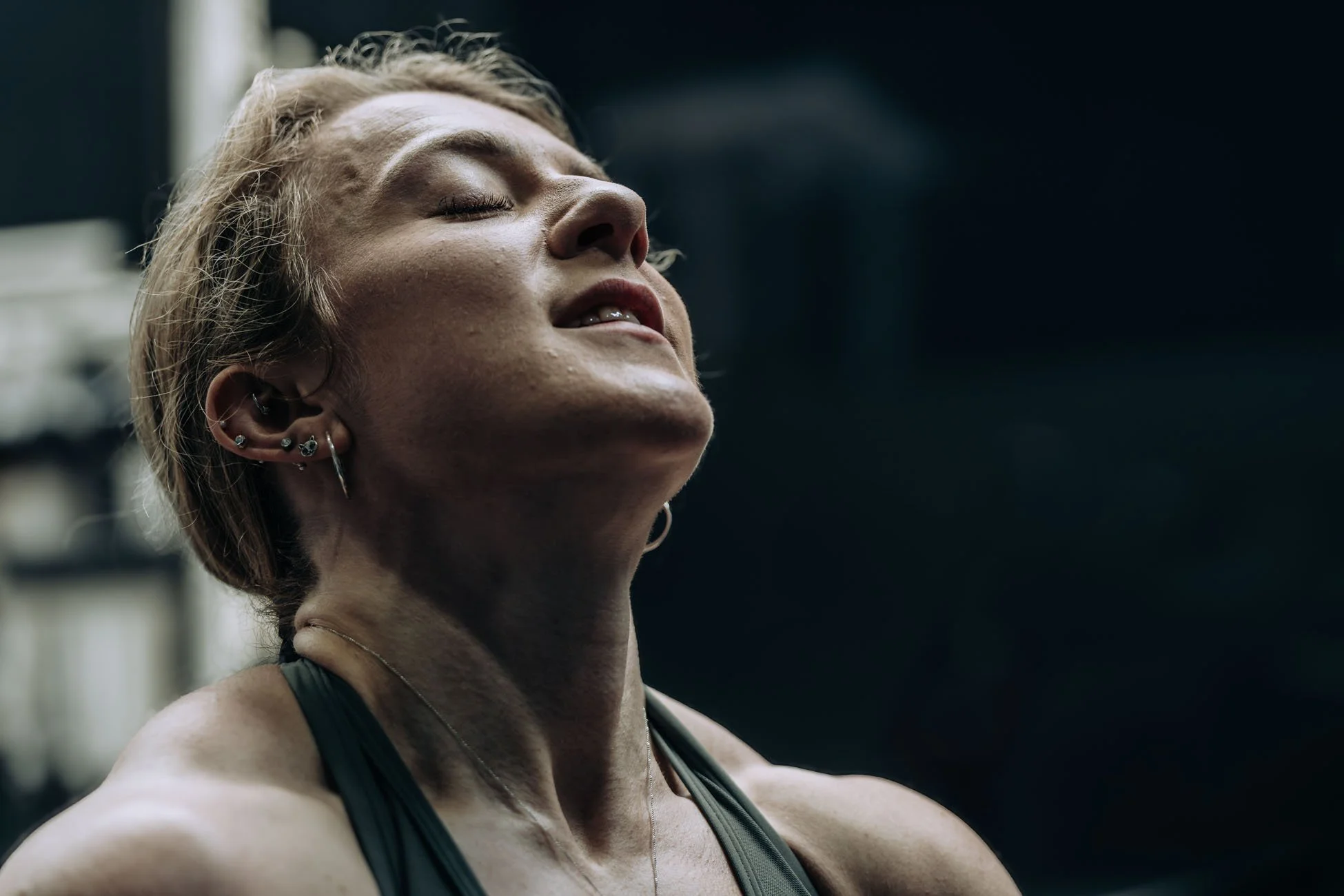 female-bodybuilder-trainning.jpg