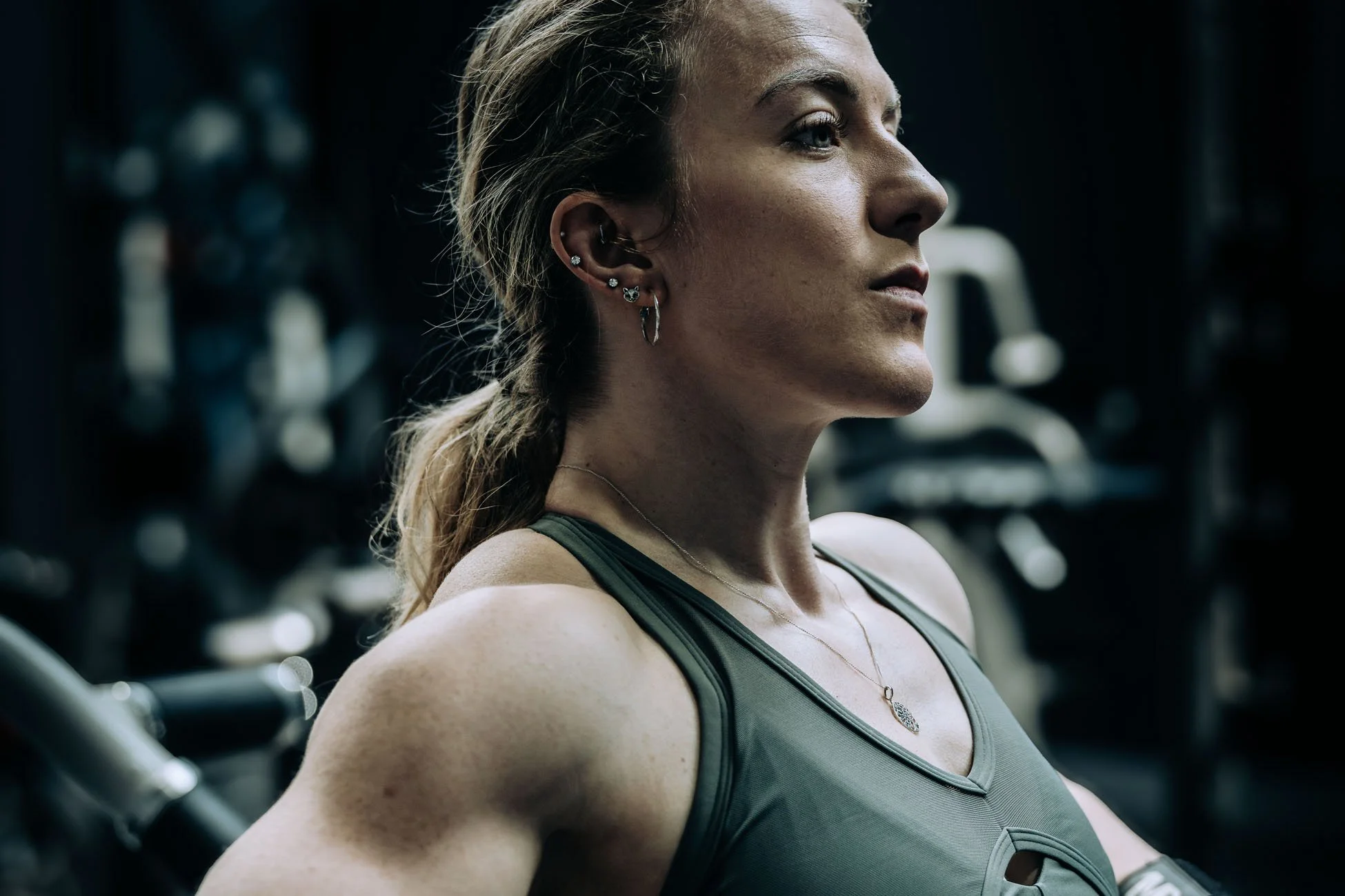 posing-routine-female-bodybuilder.jpg
