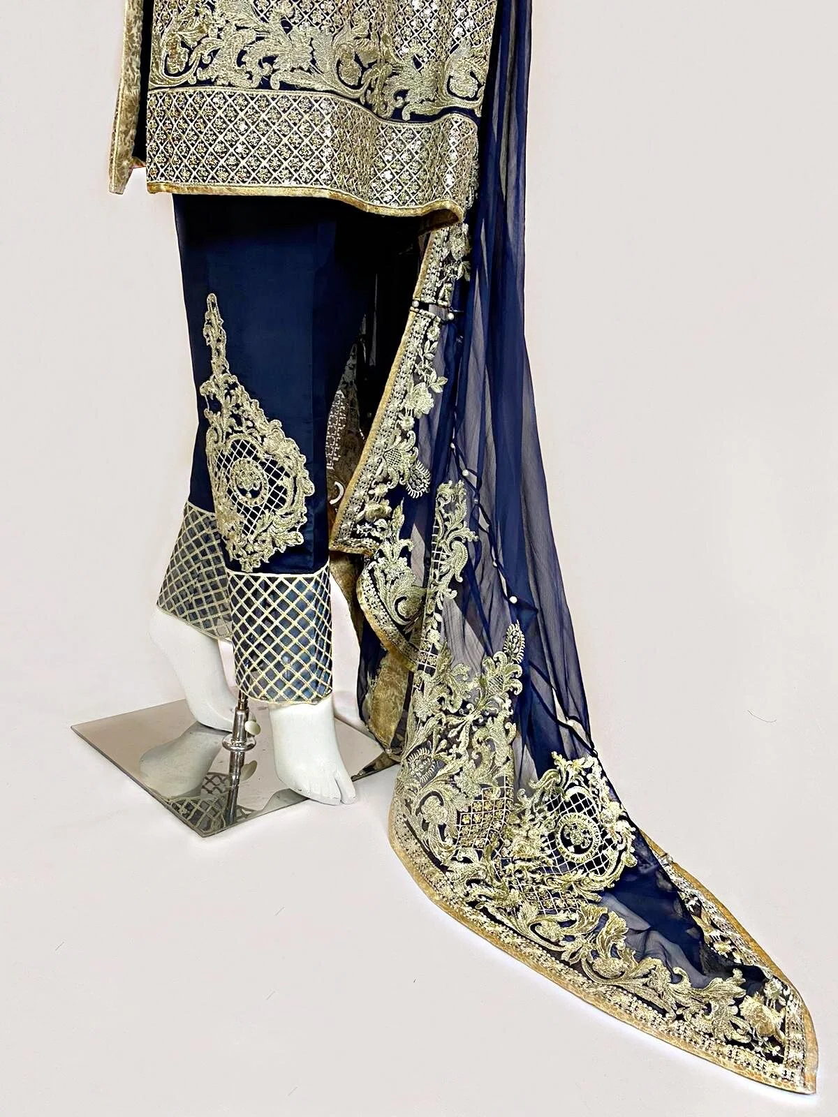 E4FD71E3-F490-4BC8-81B0-0CD0ED531C68