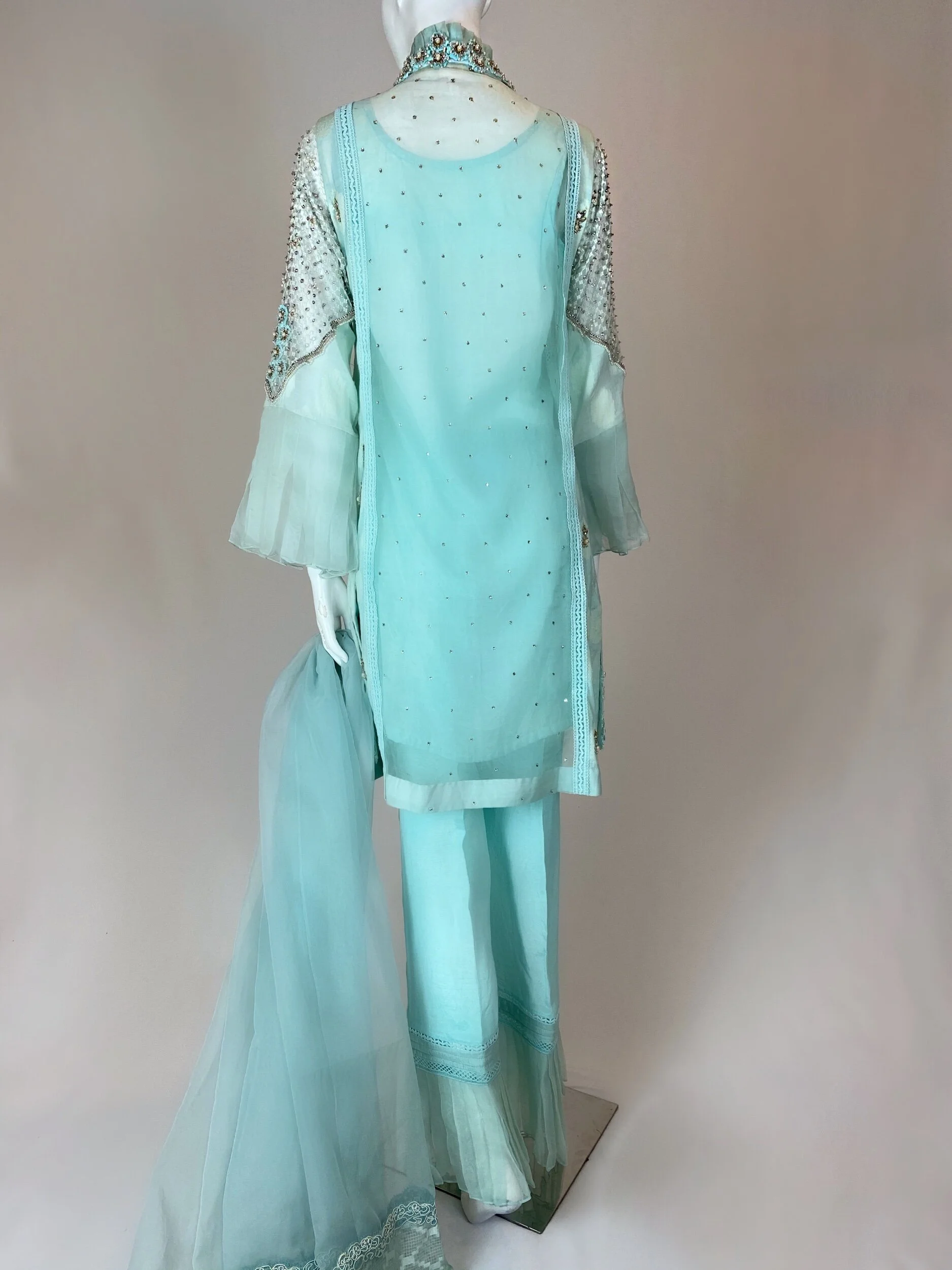 4603F256-4AAE-4DDA-8527-16C5D71B4C88